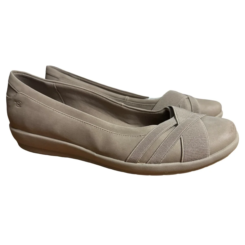 Easy Spirit Slip On Acasia Taupe Flats Comfort Shoes Neutral Womens sz 8.5 WW